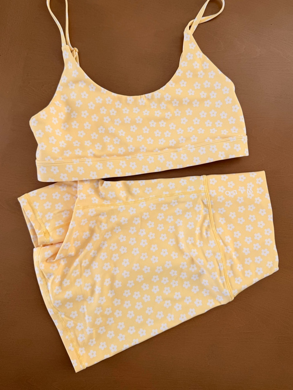 Wilo floral & butter yellow workout set